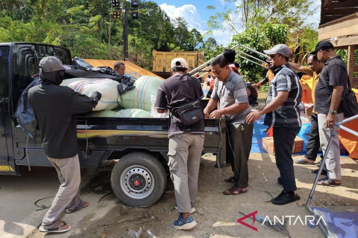 Pengurus Masjid Jeuram salurkan bantuan untuk korban banjir bandang Nagan Raya