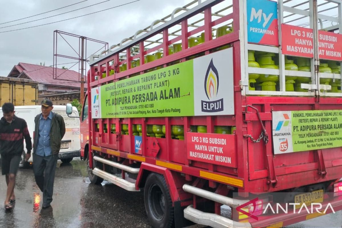 Pemprov Sumbar upayakan distribusi BBM-LPG tetap lancar pascabencana