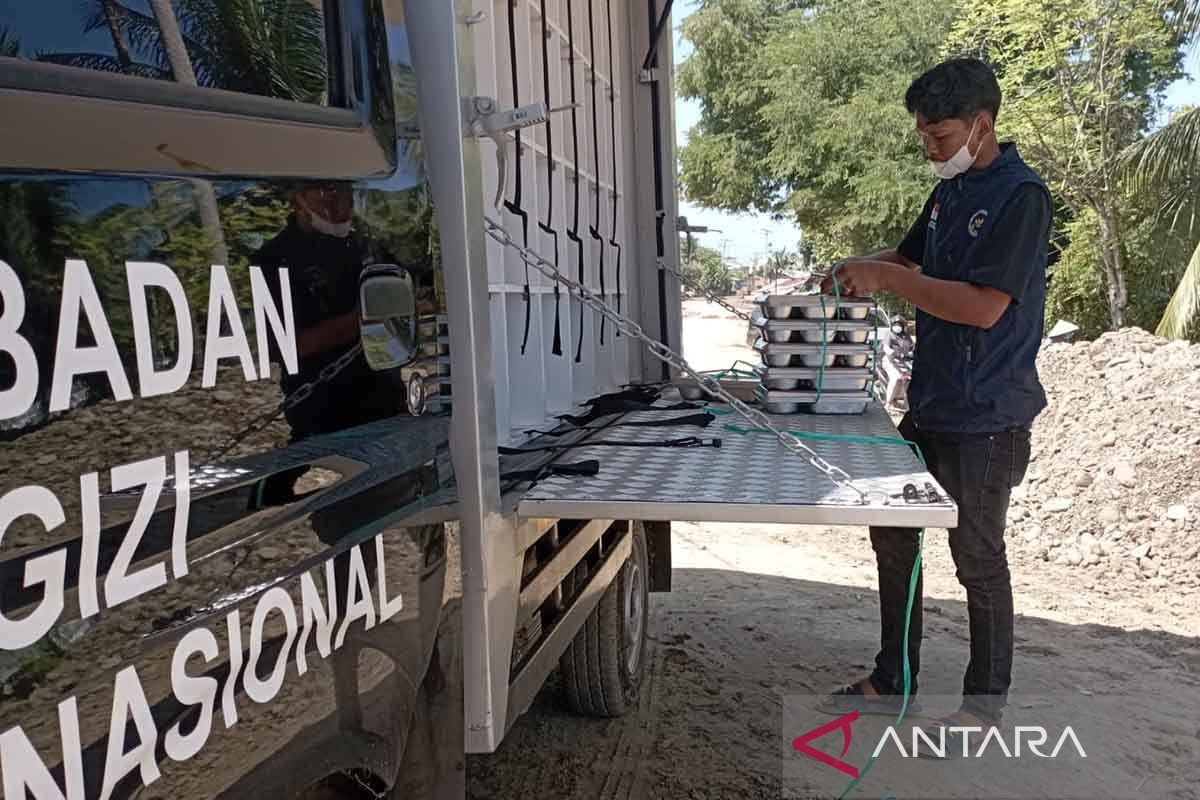 BGN distribusikan makanan Program MBG kepada pengungsi banjir