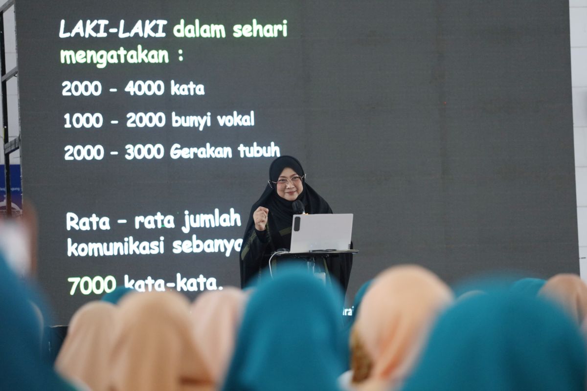 dr Aisah Dahlan isi kajian PKK di Makassar, ini temanya