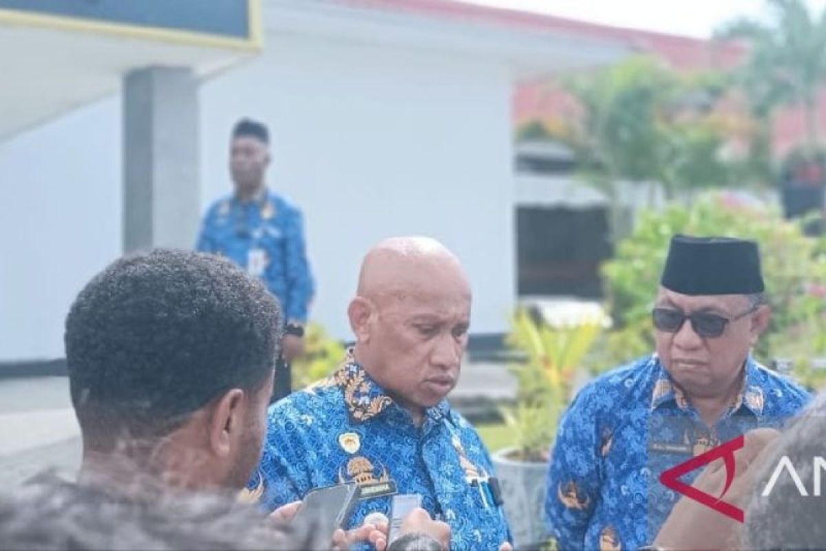 Bupati Biak lakukan proses pemecatan 49 ASN malas bekerja