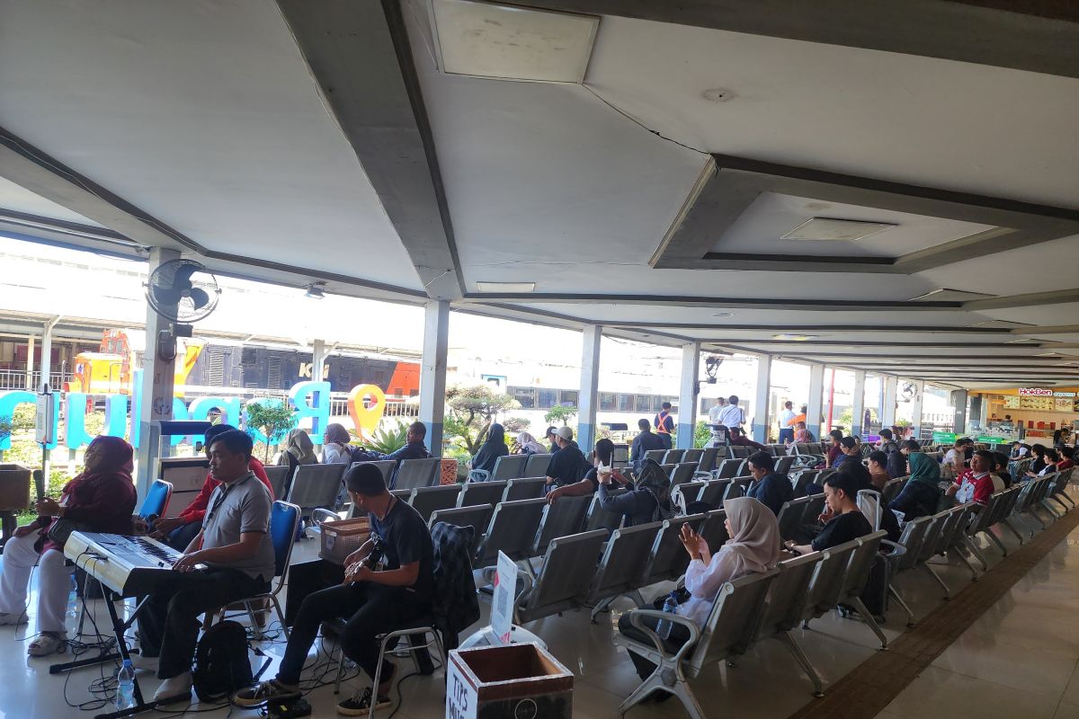 KAI Daop 2: 63.000 tiket periode Natal 2025-Tahun Baru 2026 terjual