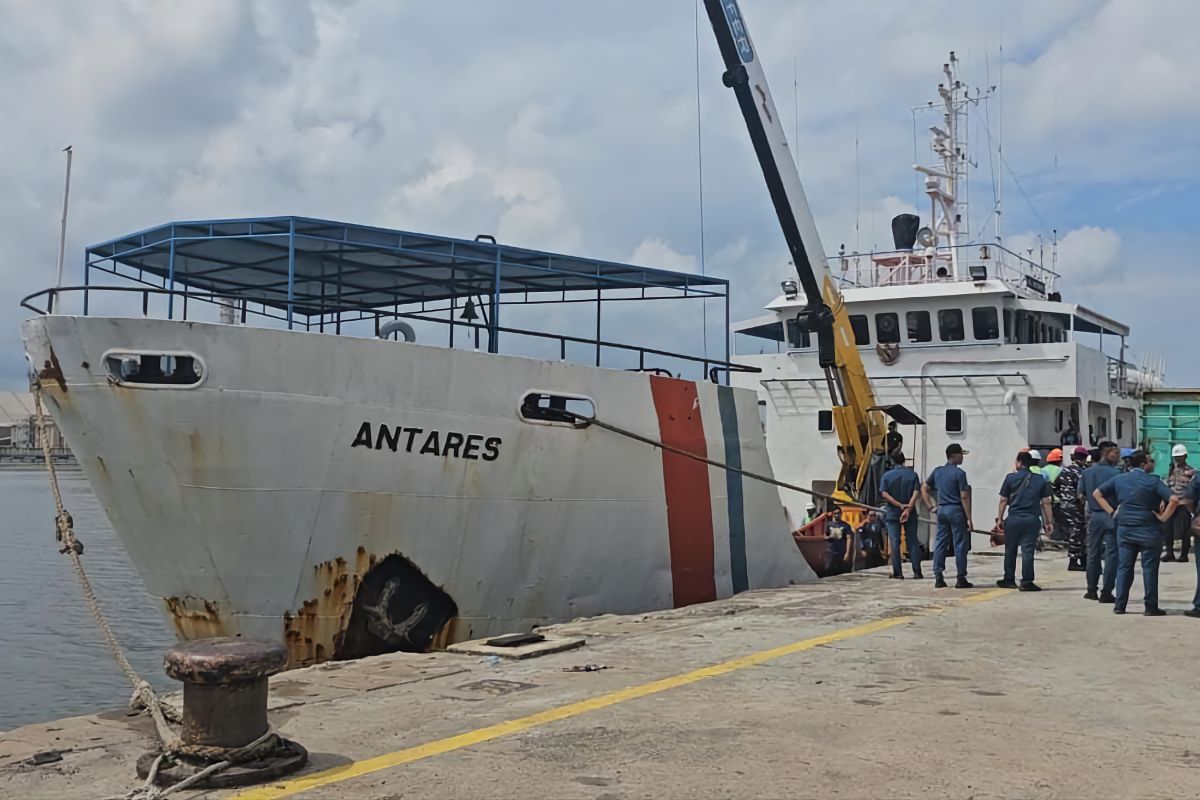 Dua kapal bantuan angkut 330 korban banjir dari Krueng Geukueh