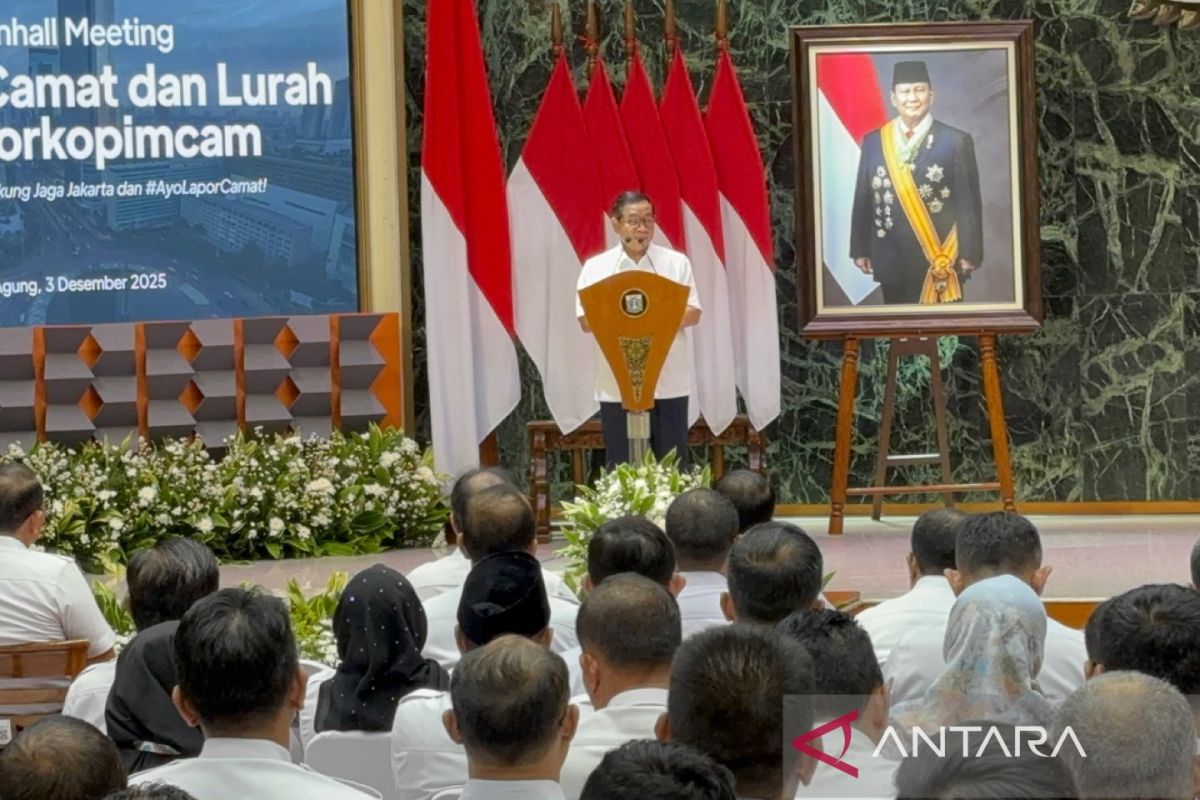 Pram minta spanduk partai diturunkan demi Jakarta yang lebih bersih