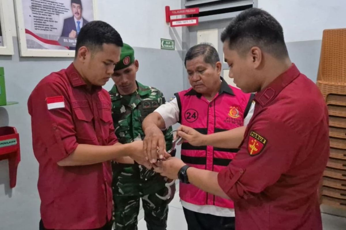 Kejari Tana Toraja tahan ASN Dinas Pertanian terkait korupsi