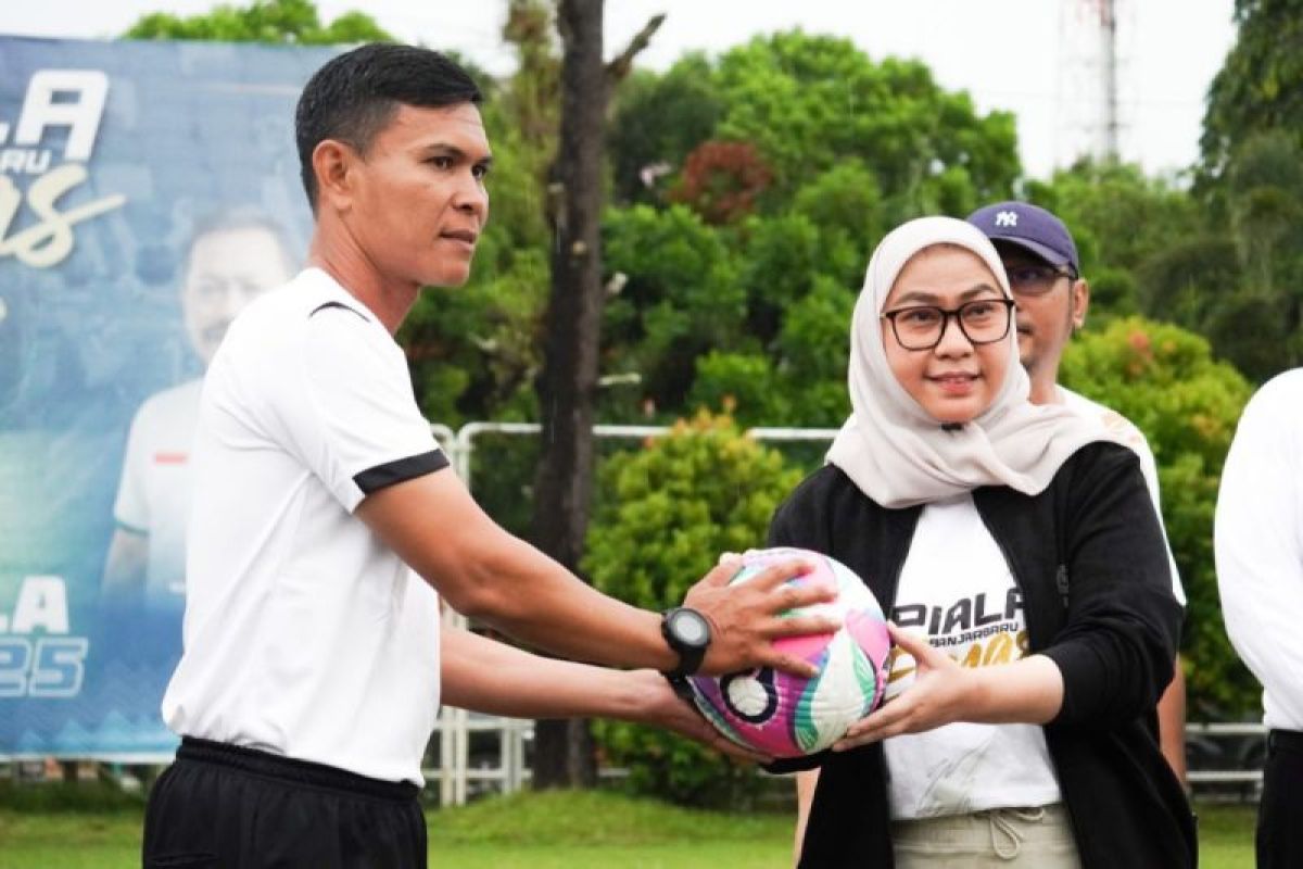 Wali Kota Lisa harapkan Turnamen Gila Bola jadi inspirasi semangat berolahraga