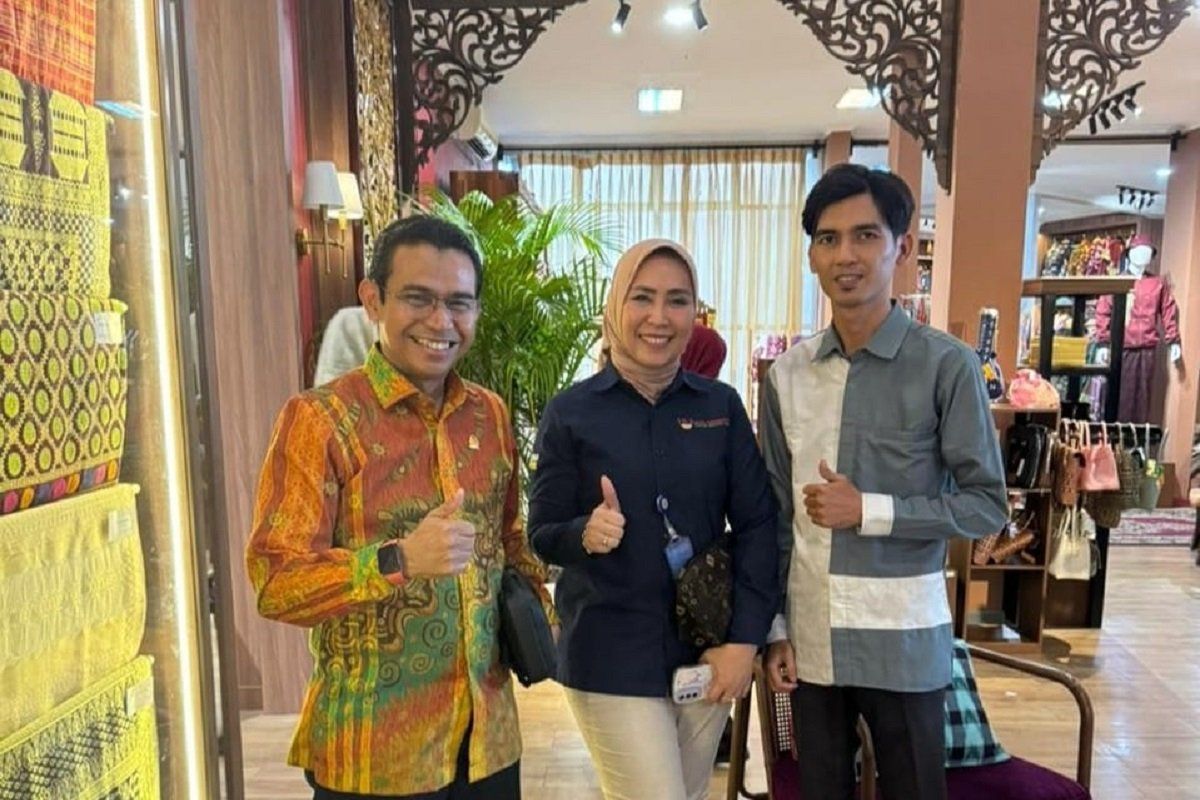 Hendry Munief: Tenun Songket Siap Jadi Ikon Budaya Nusantara di Kancah Global