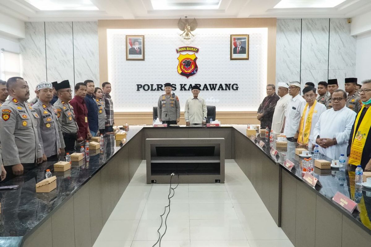 Polres Karawang dan tokoh lintas agama doa bersama demi kondusivitas daerah