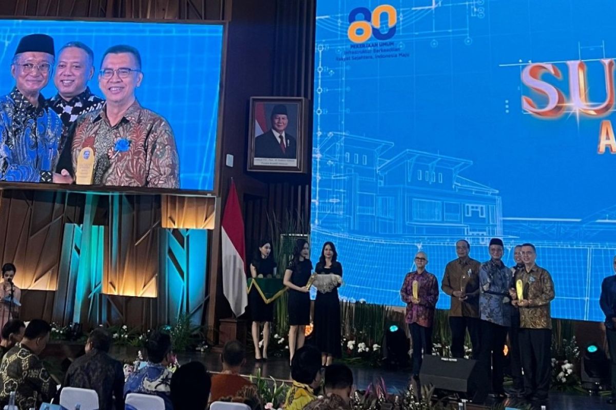 Guru Besar Fakultas Teknik UI raih Sutami Award 2025