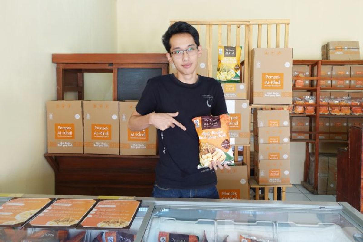 Dari Palembang ke seluruh Indonesia, beli pempek makin mudah dengan Lion Parcel