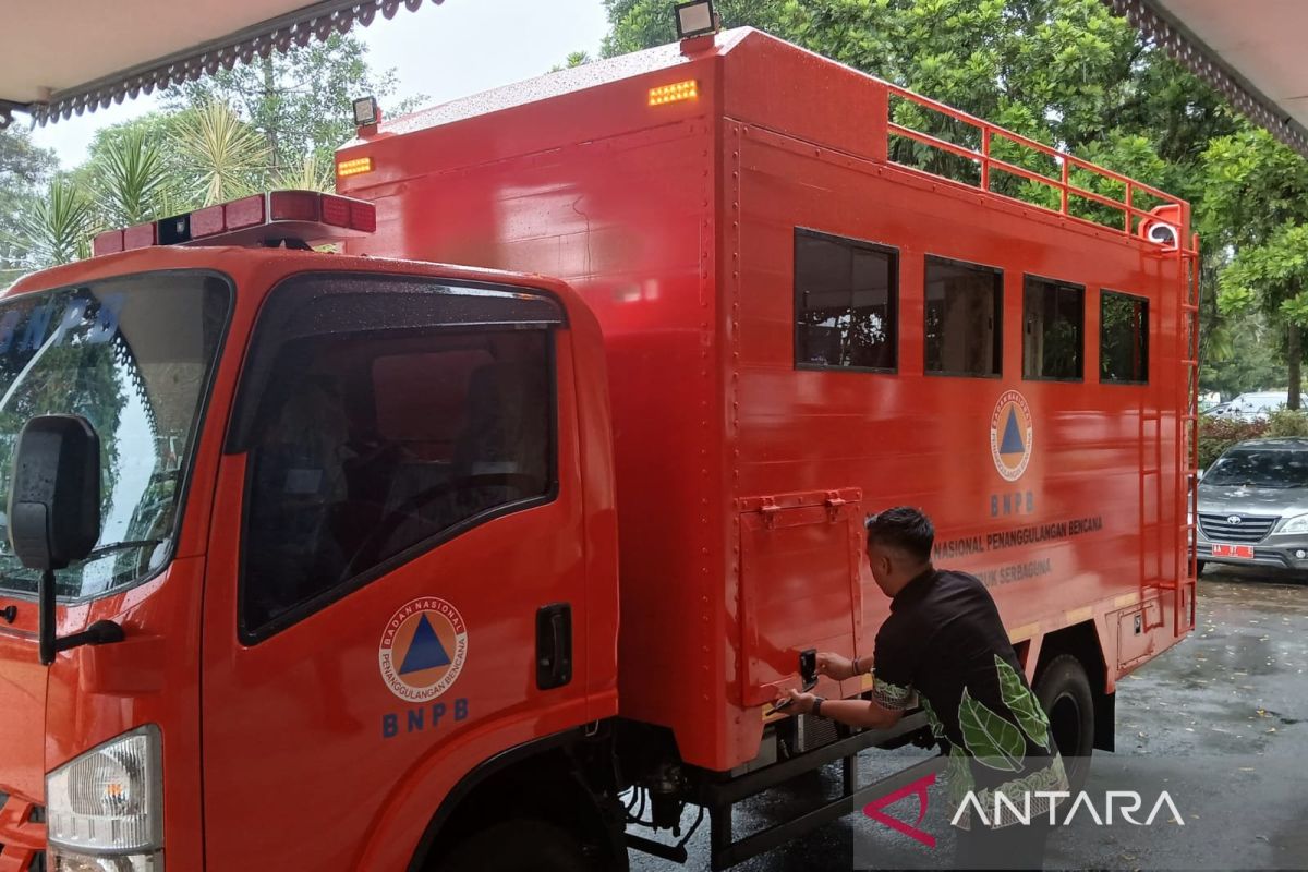 BPBD Kabupaten Temanggung terima bantuan mobil serbaguna dari BNPB