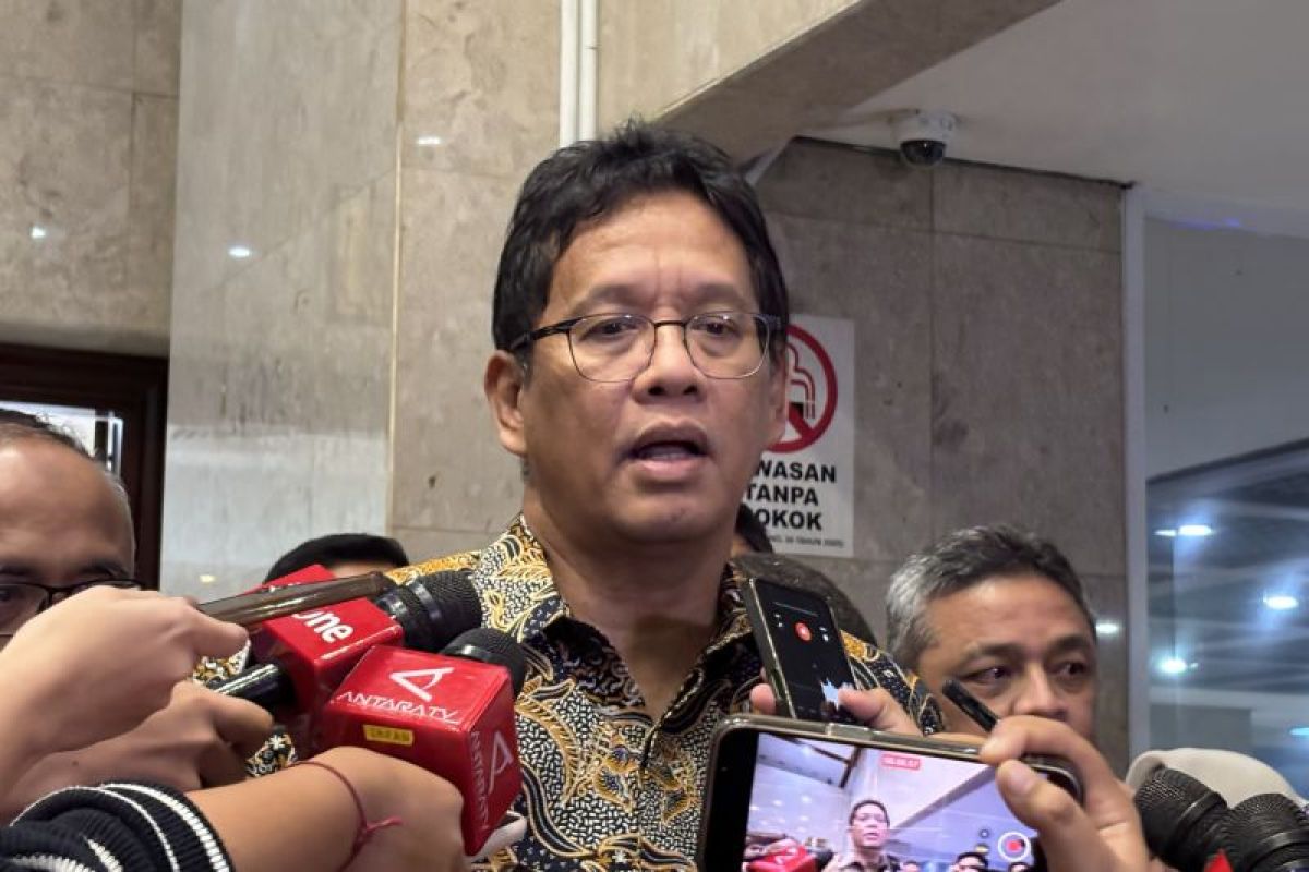 Indonesia sees slight Q4 growth hit after disasters, minister says