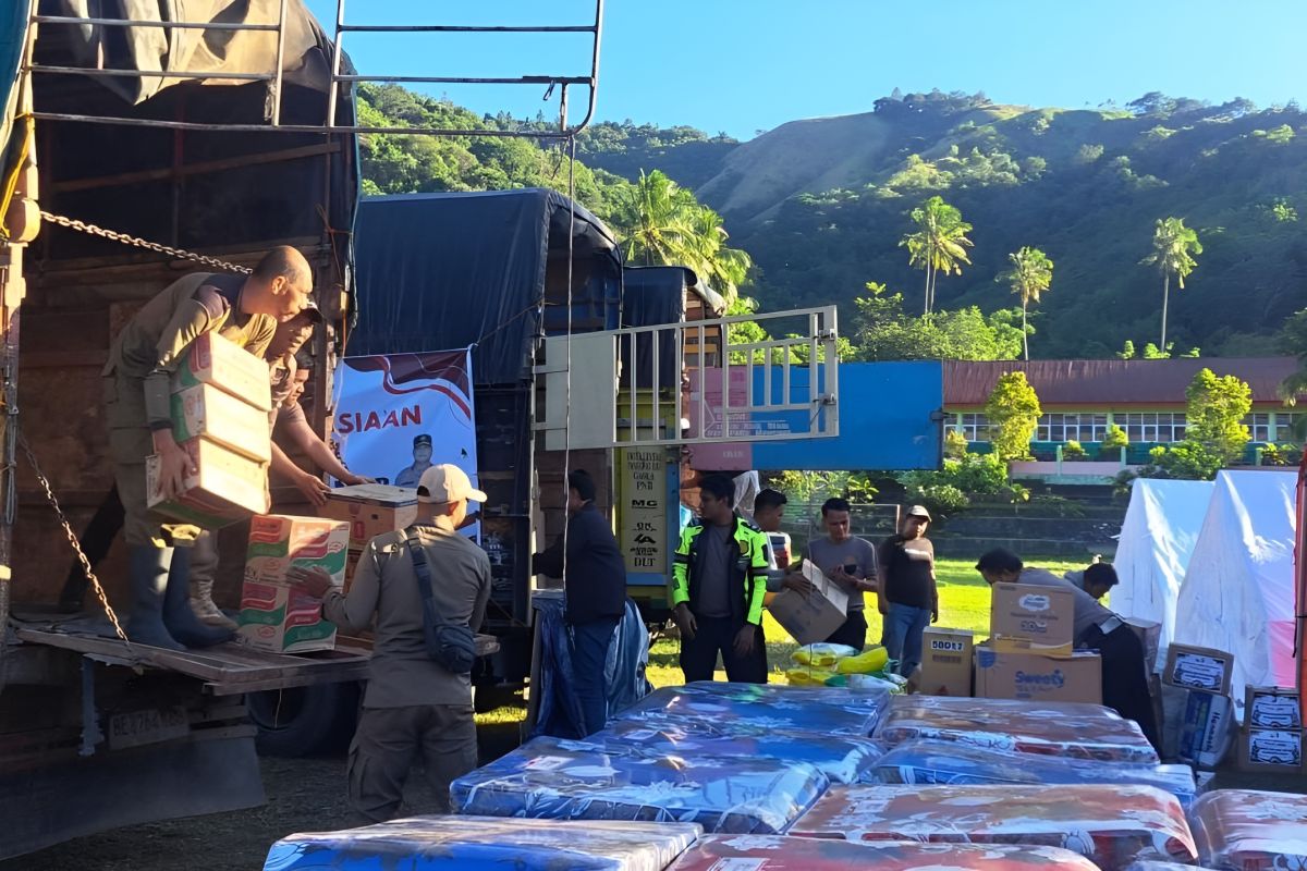 Polri telah salurkan puluhan ribu bantuan ke Sumatera Barat