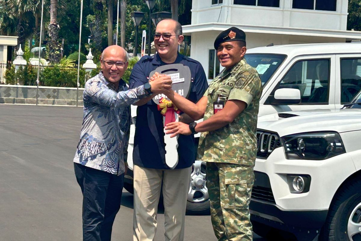 Kemhan-TNI kirim 7,8 ton bantuan logistik untuk bencana di Sumatera