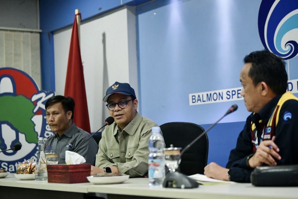 Kementerian Percepatan Pemulihan Telekomunikasi di Wilayah Sumatera yang Terdampak Banjir