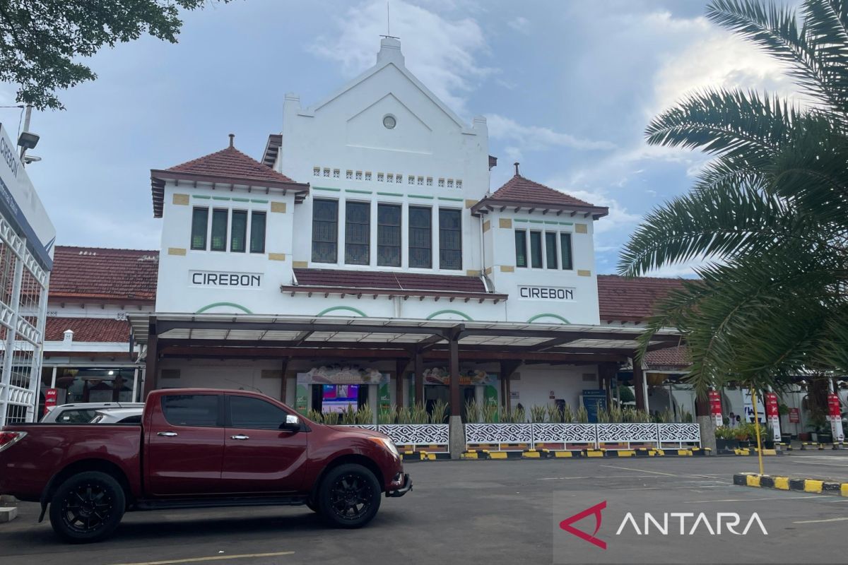 KAI Cirebon sediakan 74 ribu tiket untuk masa Natal dan tahun baru