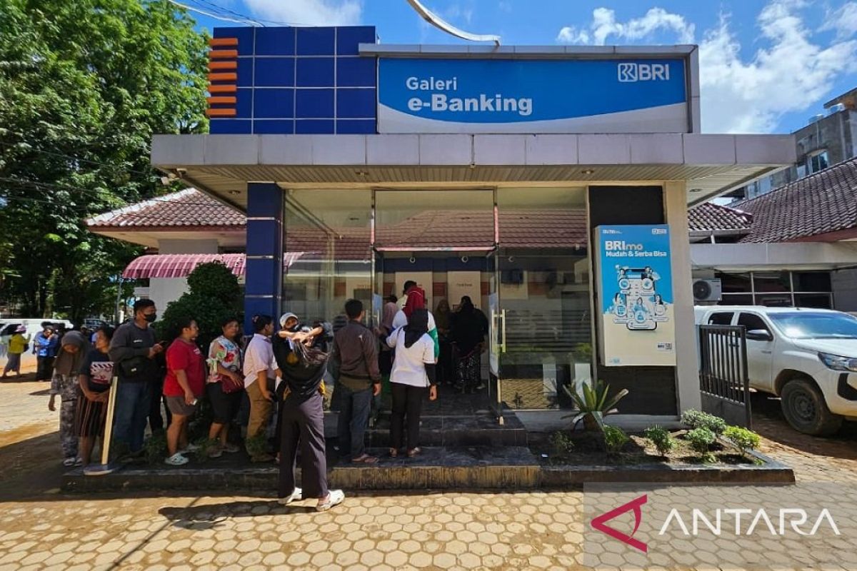 Meski Terisolir Banjir Bandang, Layanan BRI Tetap Jalan dengan Dukungan Satelit dan Protokol BCP