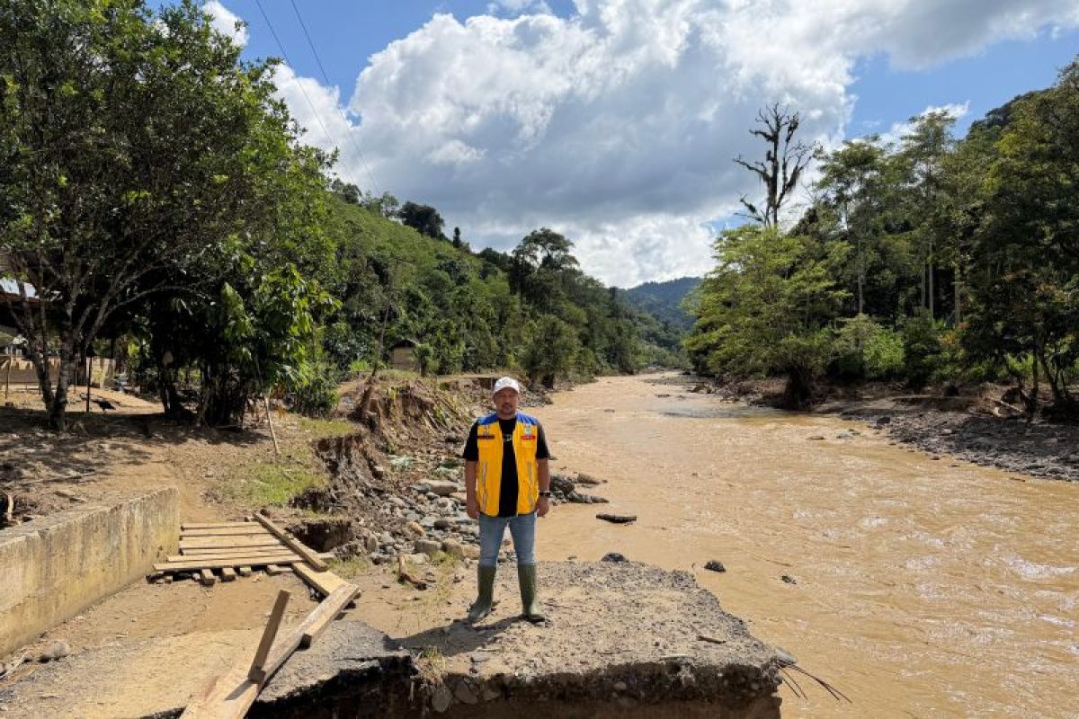 Update Bencana Aceh: Akses Geumpang-Pameu sudah terbuka, badan jalan berubah jadi sungai