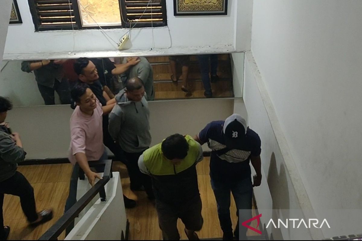 Polisi tangkap ojek pangkalan yang pukul ojol di Tambora