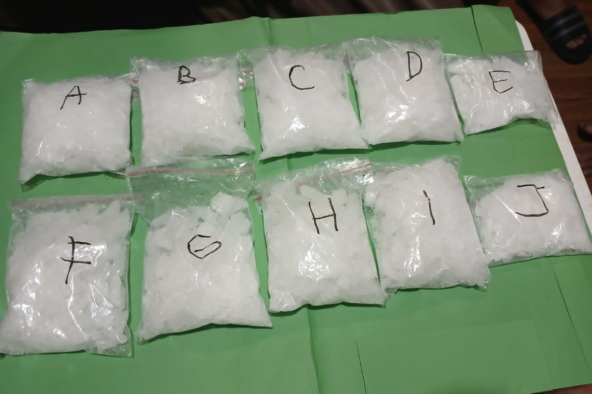 Polisi gagalkan penyelundupan sabu seberat 896,7 gram di Bandara Soetta