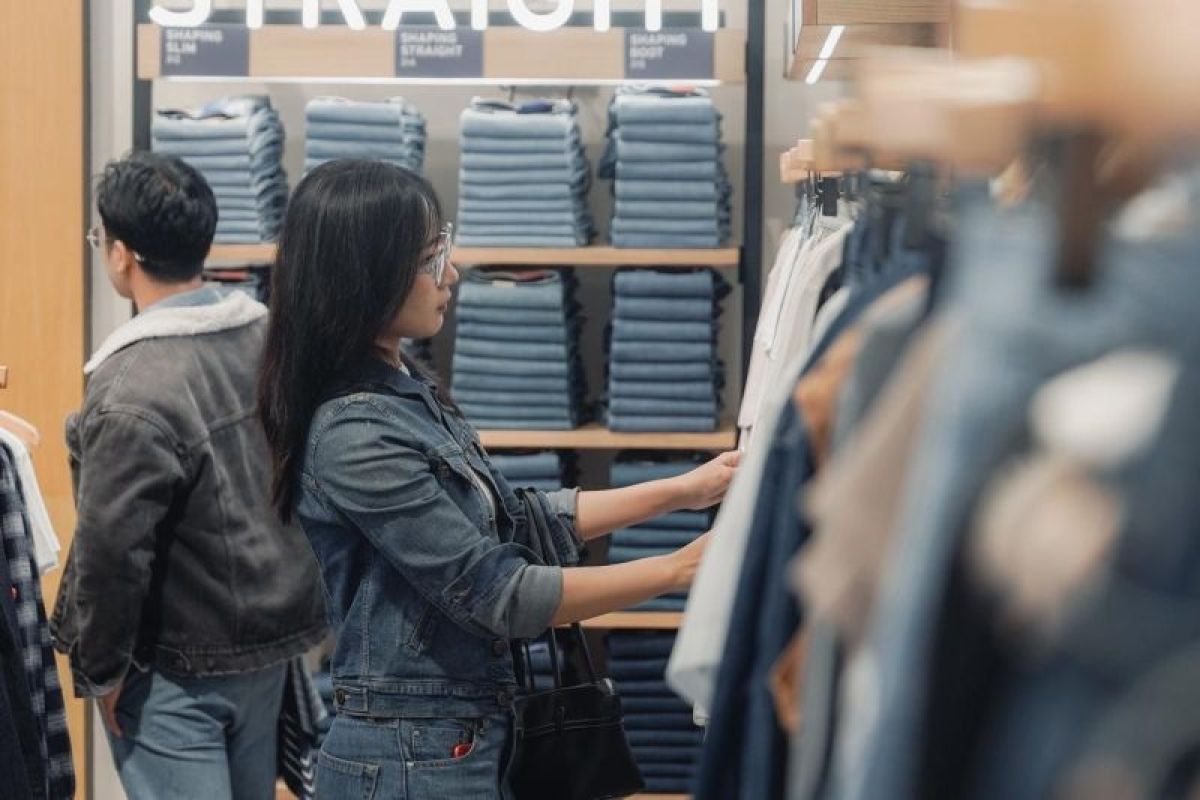 Levi's tawarkan diskon hingga 50 persen untuk rayakan liburan akhir tahun