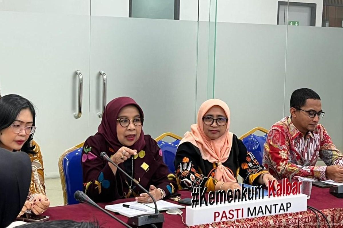 Kanwil Kemenkum Kalbar perkuat standarisasi layanan SKT partai politik