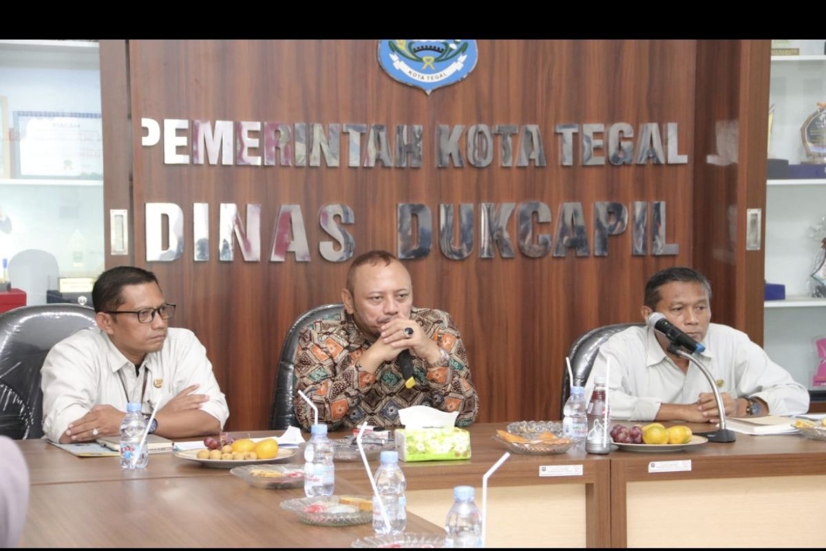 Penguatan personel, wali kota sambangi Disdukcapil