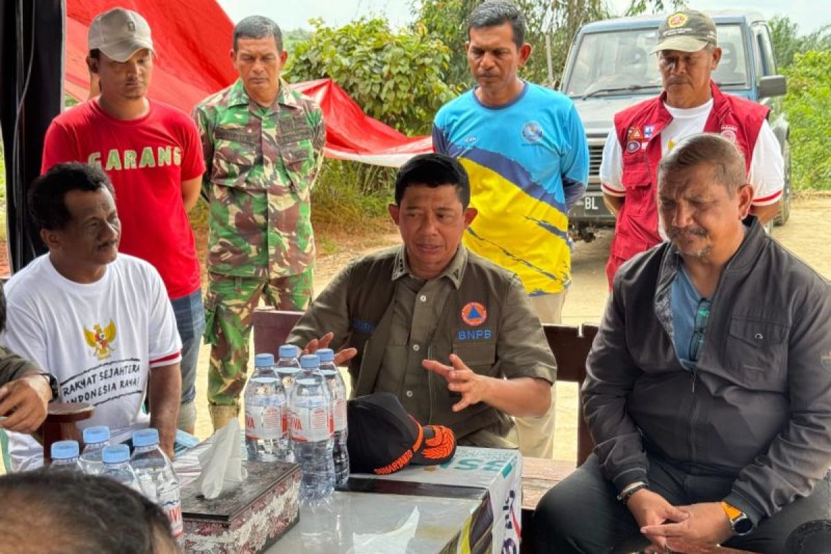 Kepala BNPB tinjau dampak banjir di Aceh Tamiang, jadi diperhatikan khusus