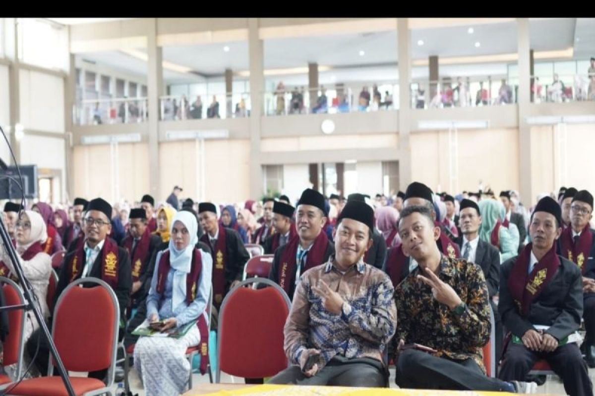 LPTK UIN Walisongo Semarang kukuhkan 1.081 lulusan PPG Transformatif