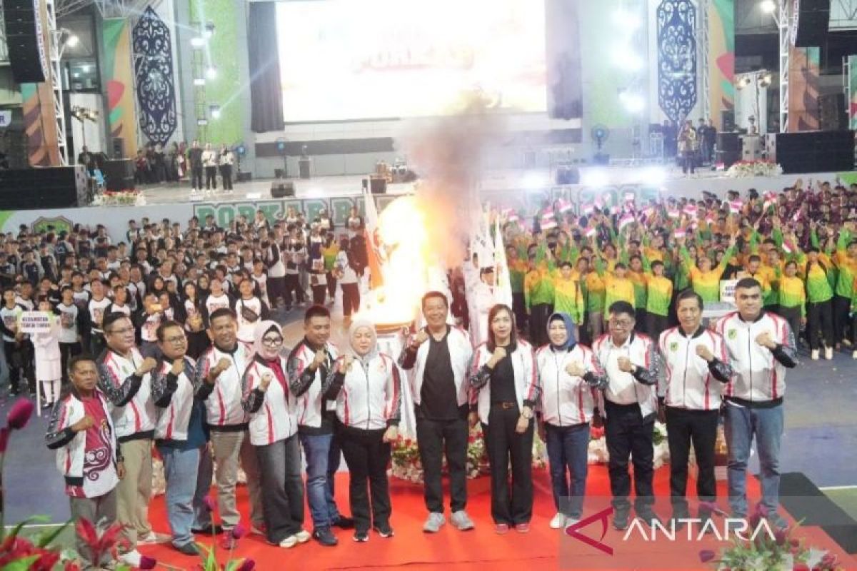 Pemkab Barut akan berikan beasiswa bagi pelajar berprestasi di Porkab