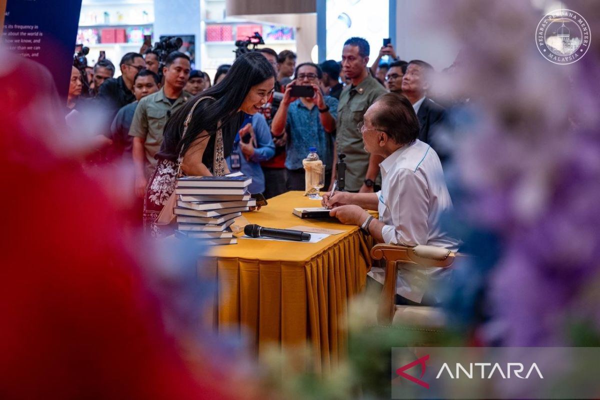Anwar Ibrahim luncurkan buku memoar dan gagasan reformasi terbaru