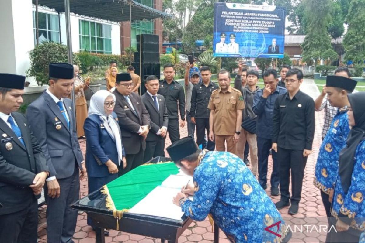 Pemkab Rejang Lebong lantik 307 PPPK Tahap II, 18 peserta gugur