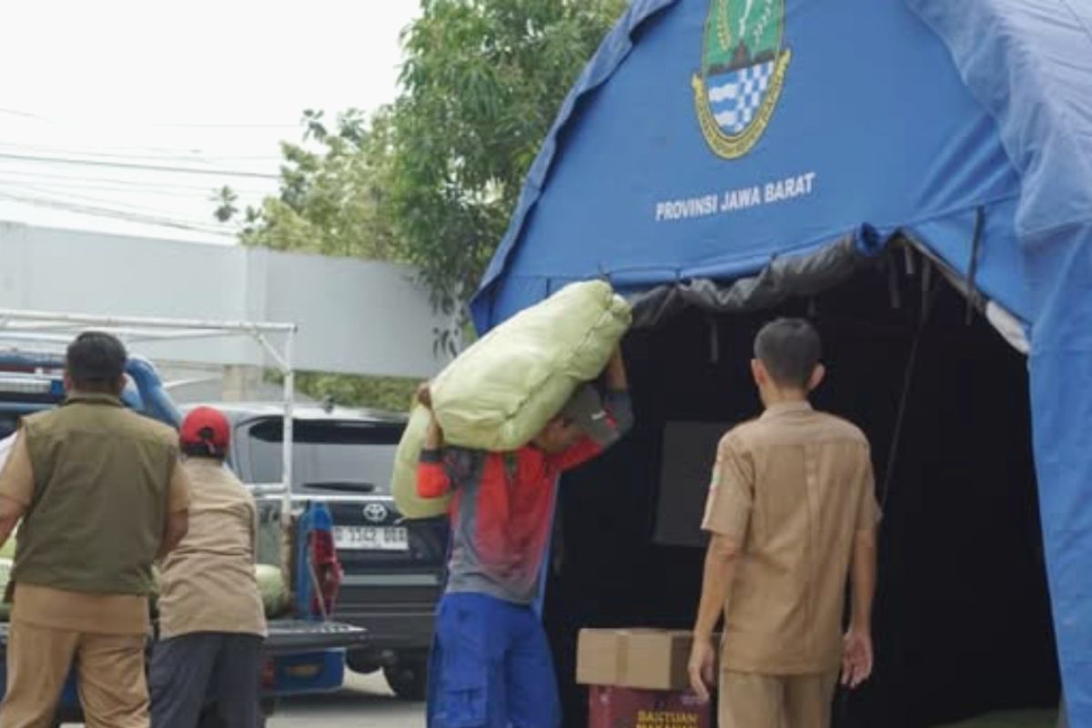 BPBD Karawang catat ribuan warga terdampak banjir di 15 desa/kelurahan