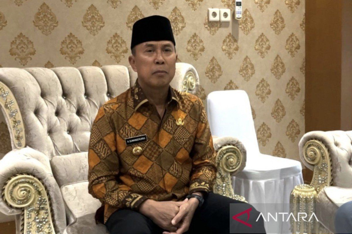 Gubernur Sultra Andi Sumangerukka klarifikasi  polemik kepemilikan lahan dan rumah pribadi