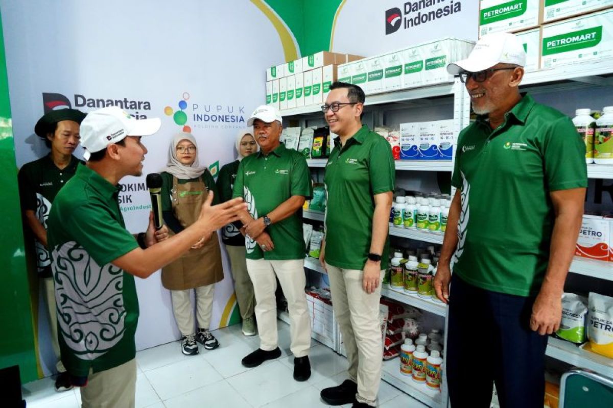 Petrokimia Gresik buka Petromart Official Hub permudah akses petani