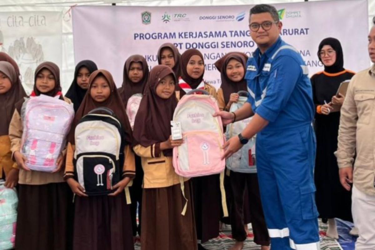 DSLNG peduli semeru: bergerak untuk pulihkan anak dan warga terdampak