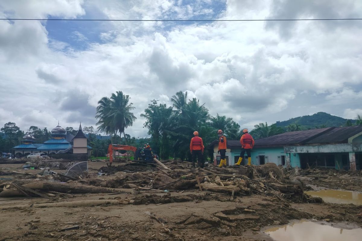 BPBD Agam: Korban meninggal bertambah jadi 188 orang & 72 masih hilang