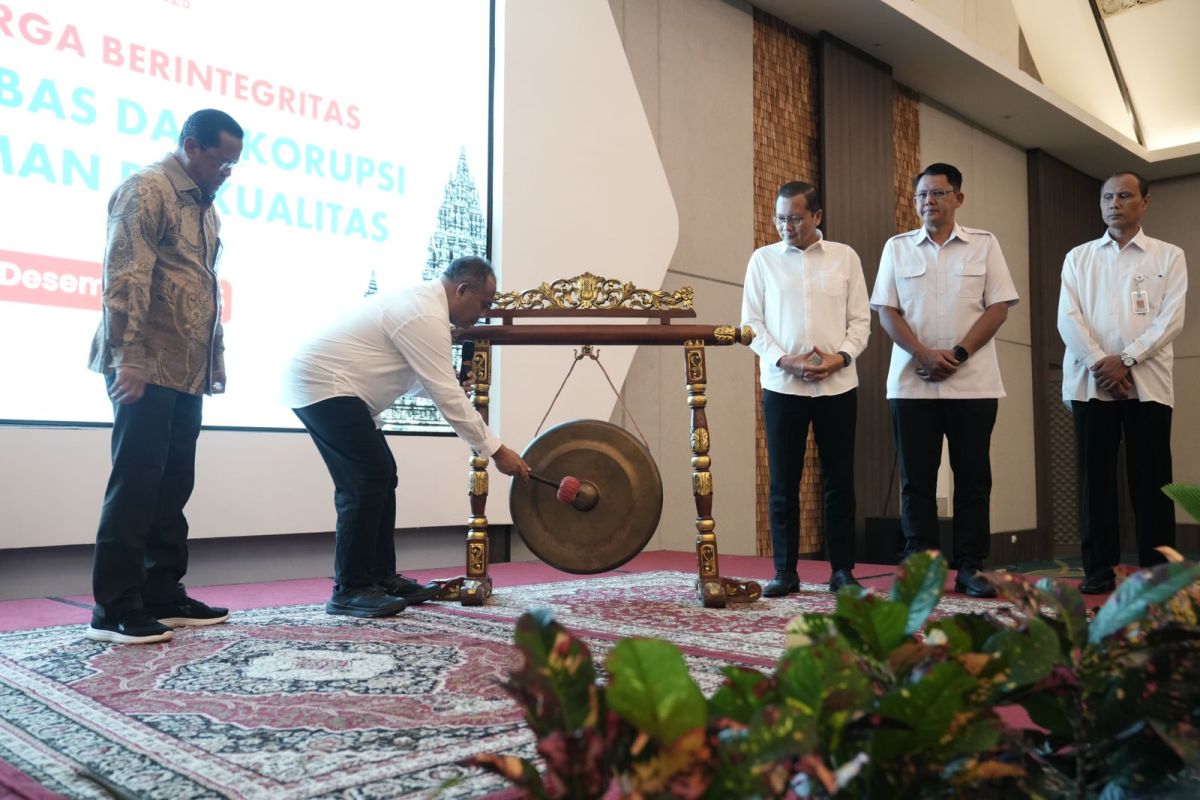 Pemkab-DPRD Sleman bersama KPK menggelar bimtek Keluarga Berintegritas