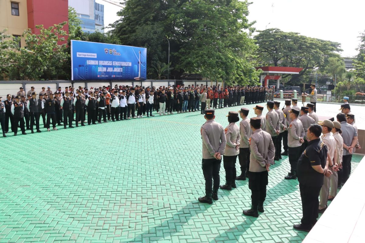 Ratusan perwakilan ormas ikuti apel Jaga Jakarta di Polres Jakbar