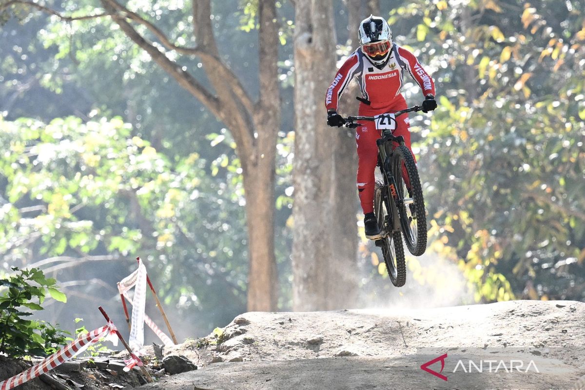 Rendy Varera sumbang emas keenam untuk Indonesia pada nomor MTB Eliminator