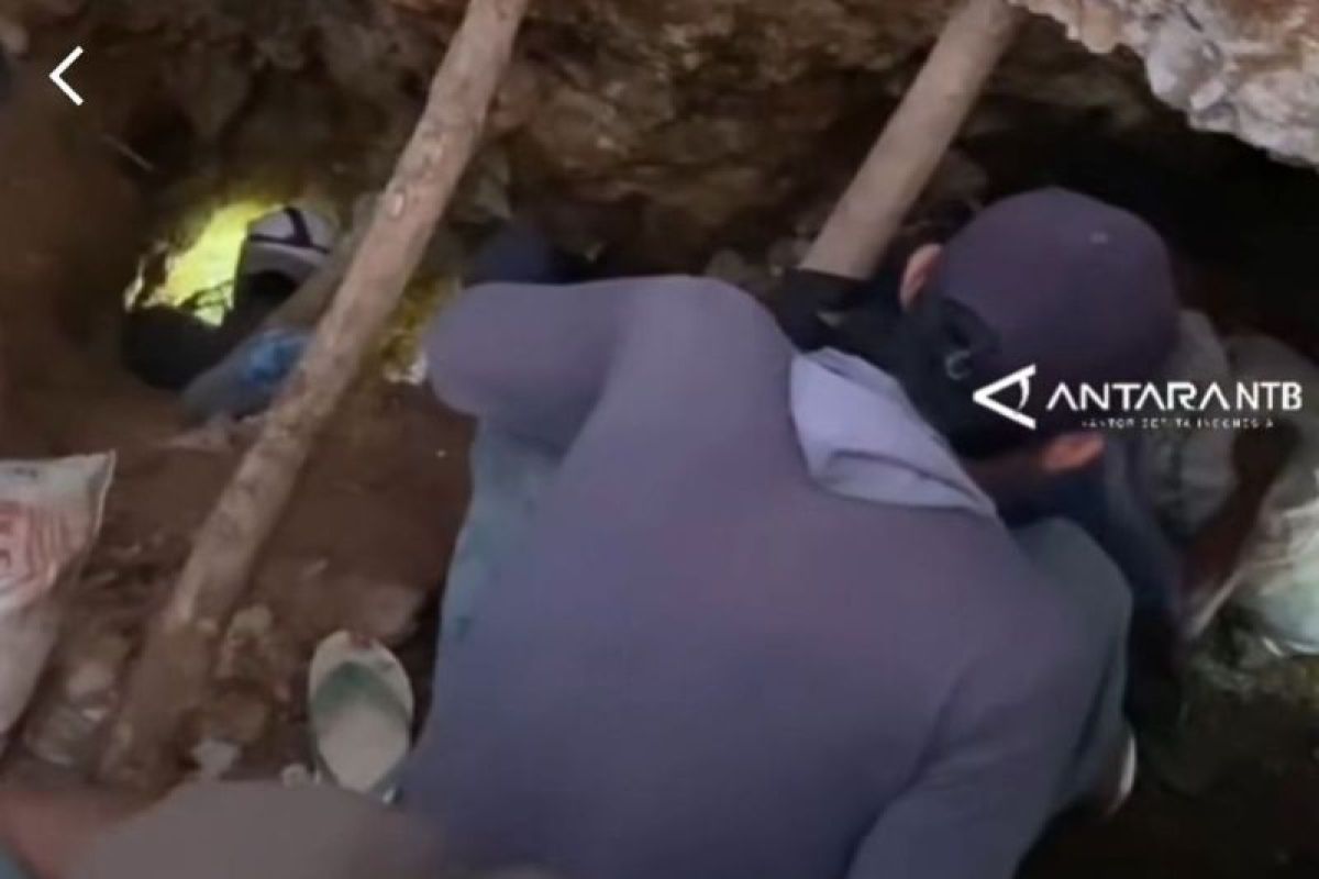 Terpopuler: Korupsi LCC, tambang liar di Mandalika, hingga pemicu blokade jalan lintas Bima-Sumbawa