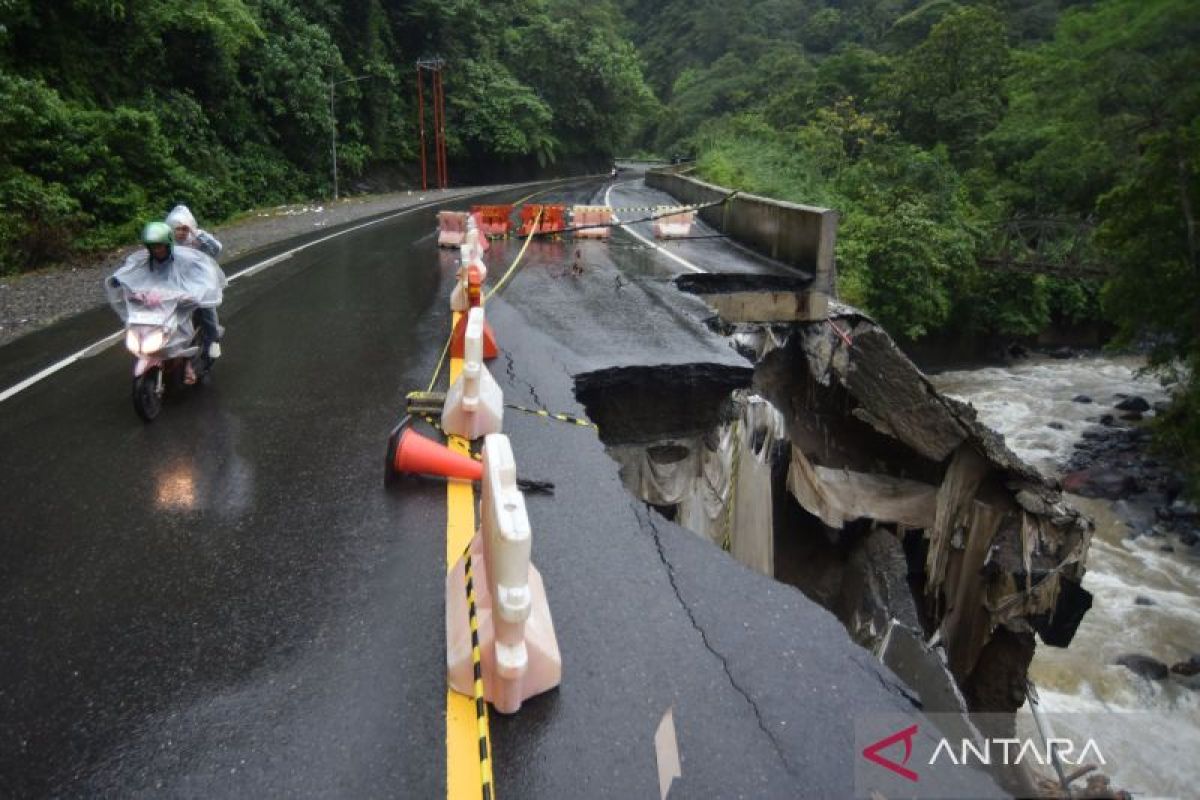 ORI usul percepatan pembukaan akses darat pada titik kritis di Sumbar