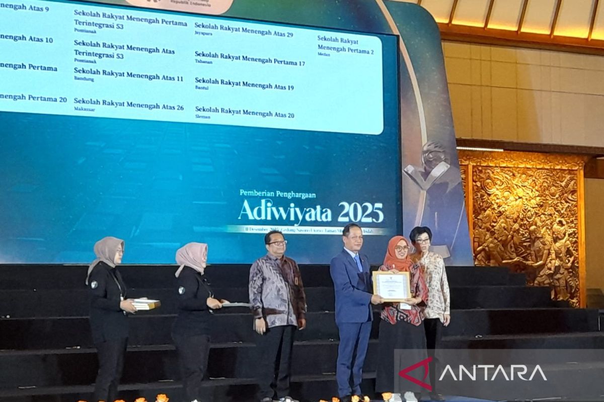 Minister asks Sekolah Rakyat schools to adopt climate-aware education