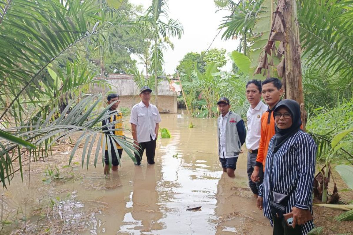 Banjir rendam lima desa di OKU Timur Sumsel