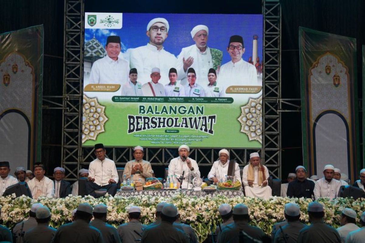 Legislator nilai kegiatan Balangan Bersholawat berikan energi positif