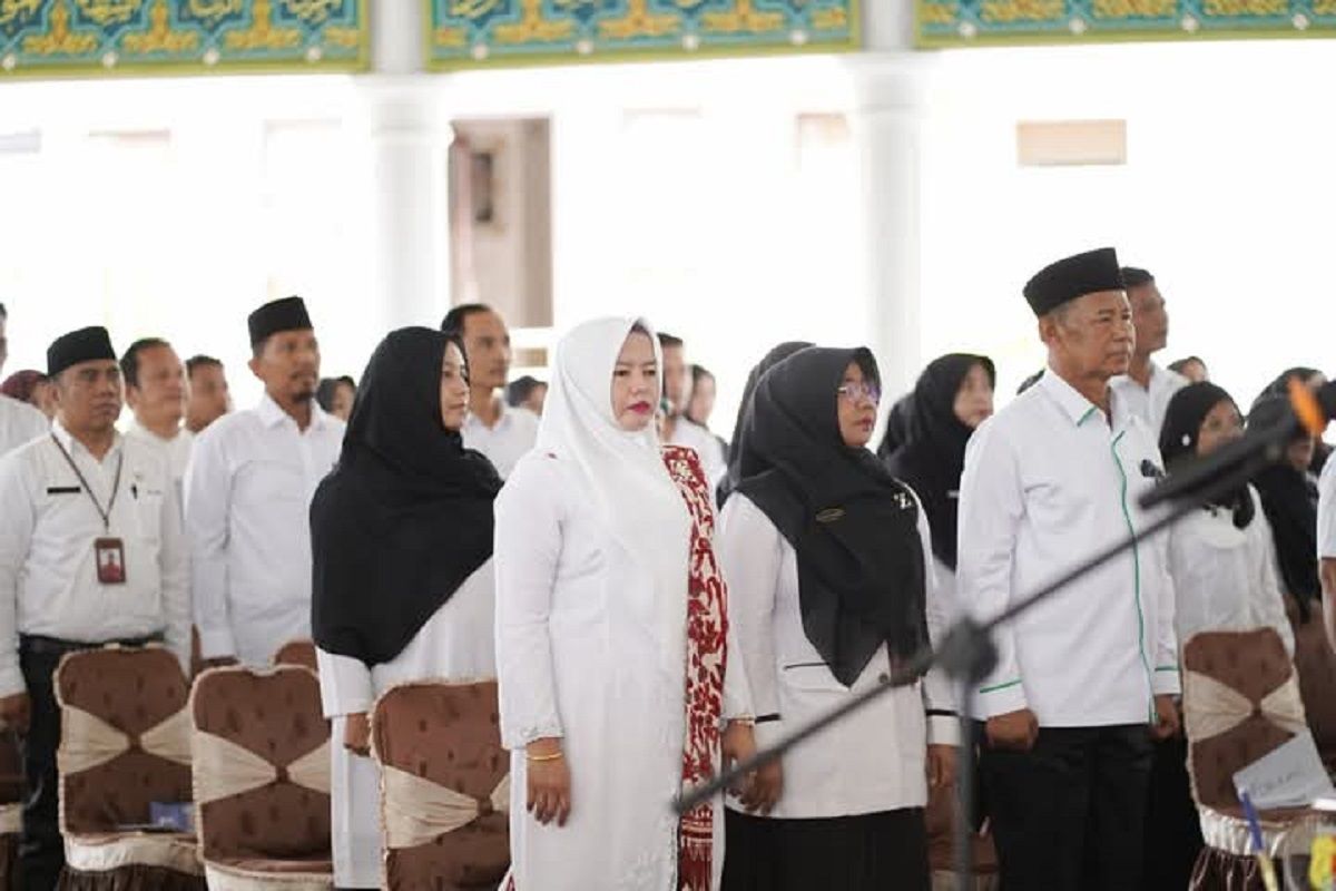 Pemkot Solok lantik Pengurus Tim Pembina Posyandu, Dekranasda, Forikan, LKKS, dan P2TP2A Kota Solok Periode 2025-2030