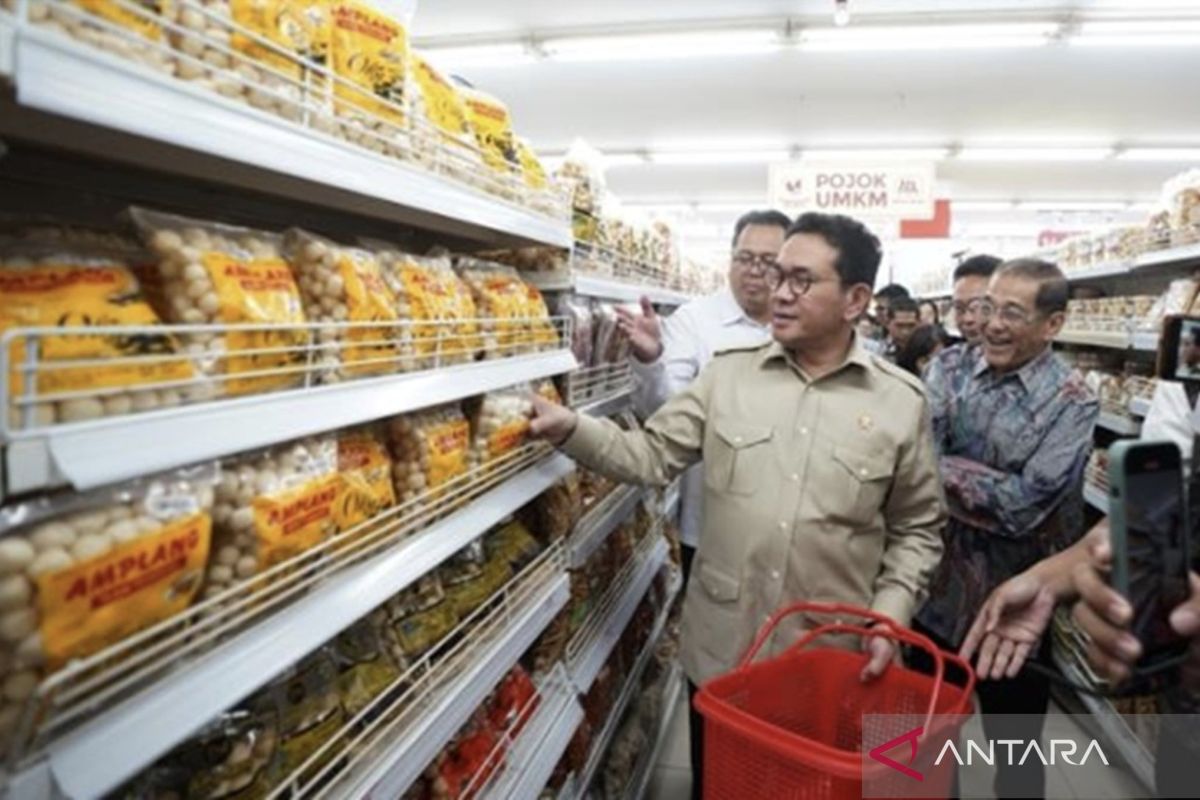 Mendag meastikan ketersediaan bahan pokok di ritel modern Pontianak