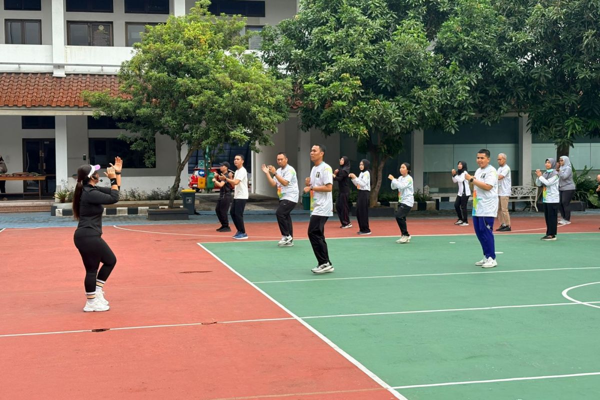 Kemenkum Jateng gelar senam sehat bersama untuk jaga kebugaran pegawai
