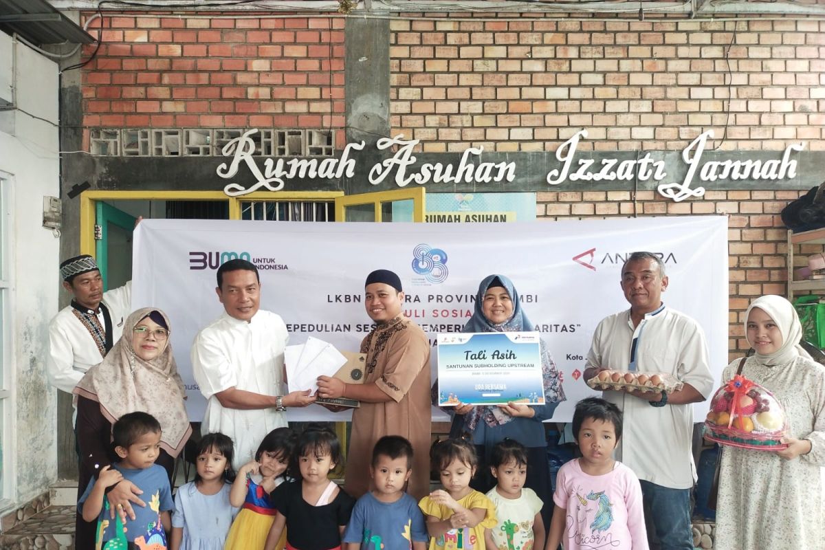 LKBN ANTARA Biro Jambi peduli sesama bantu masyarakat dhuafa dan anak