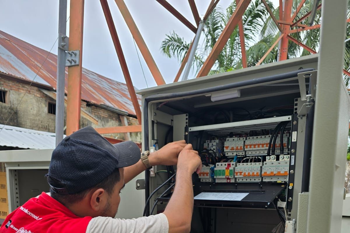 Telkomsel percepat pemulihan jaringan dan salurkan bantuan sosial untuk warga Aceh Tamiang